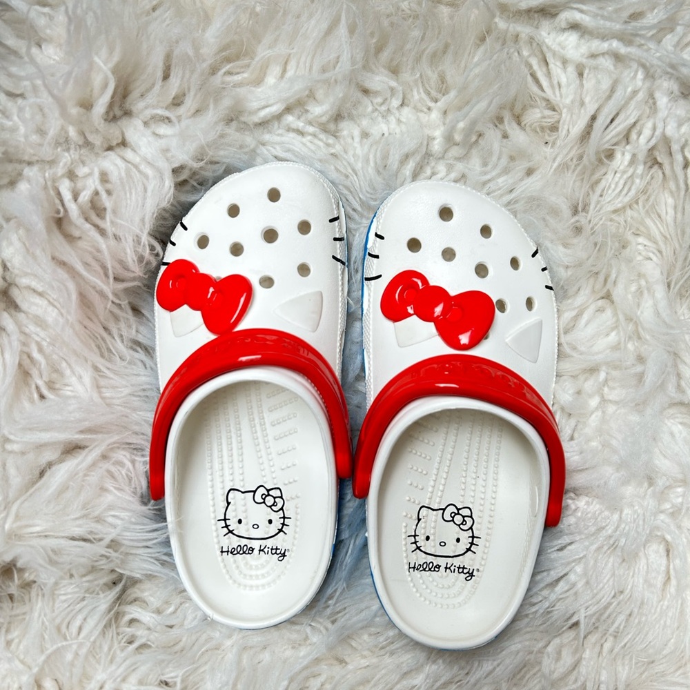 Hello Kitty x Crocs I am Classic Clog - White